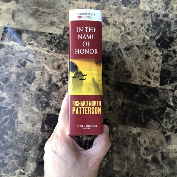 In the Name of Honor RICHARD NORTH PATTERSON 12 cd's AUDIOBOOK 2010 - Picture 5 of 10